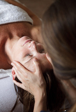 Back Neck and Shoulders Aromatherapy massage - 30 mins